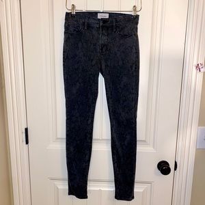 FRAME Le Skinny de Jeanne